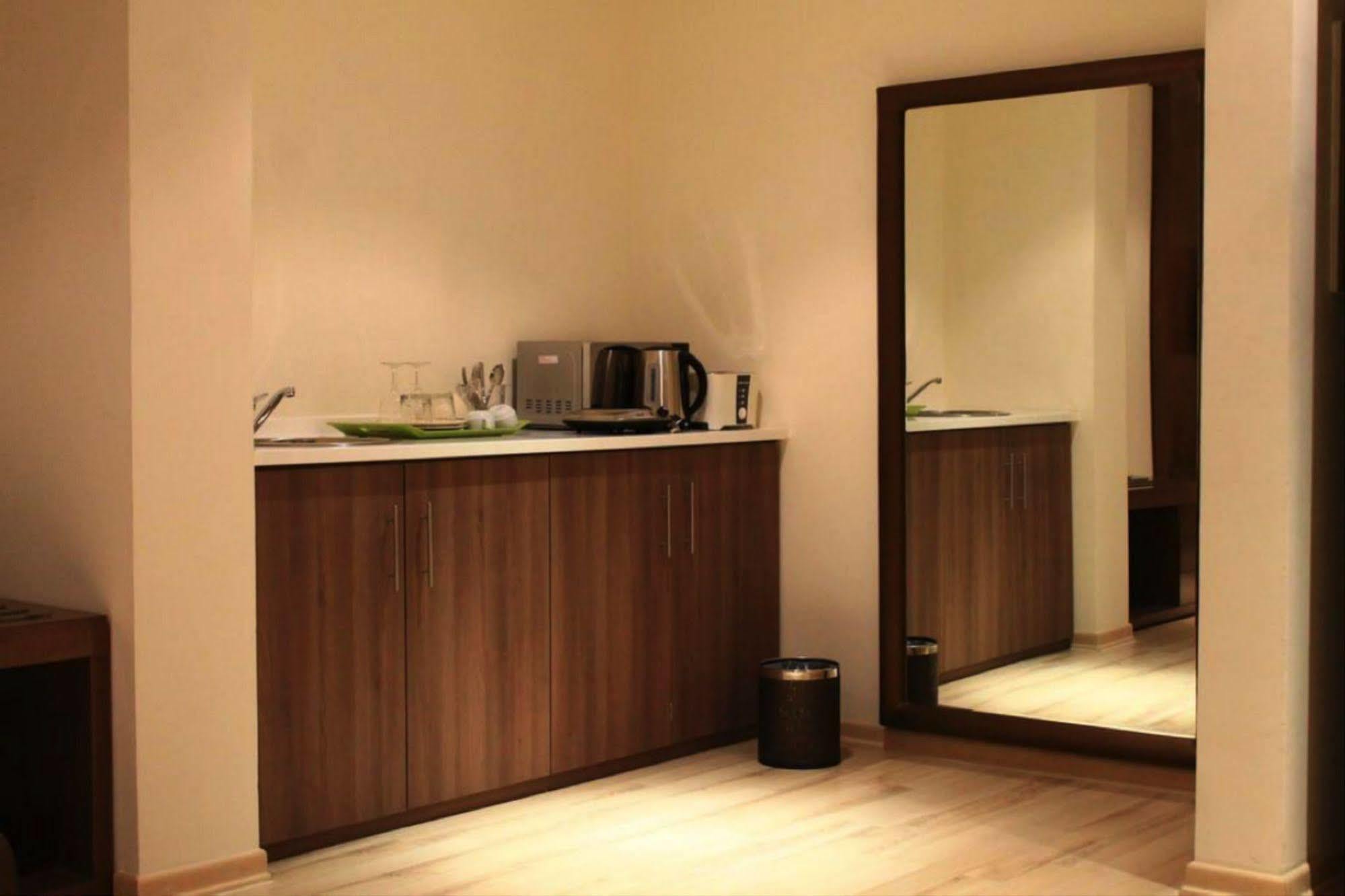 Rawda Hotel Доха Екстер'єр фото